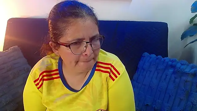 Linda_banks_ live