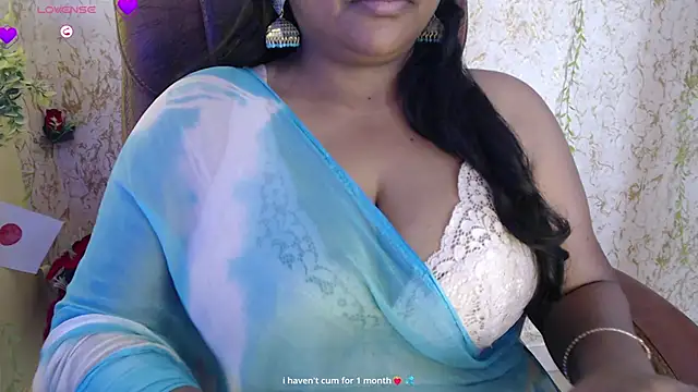 ItsMiraDesire live