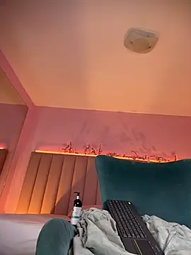 Denightjones live