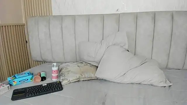 julimonroe_ live