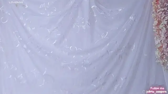 julieta_cooper20 live