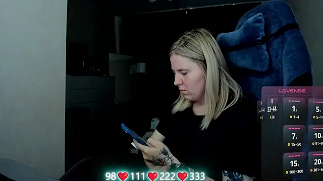 Olivia_Munk live