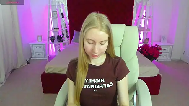 Alina_Blonde live