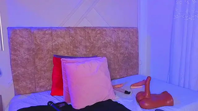 angelinarouse_ live