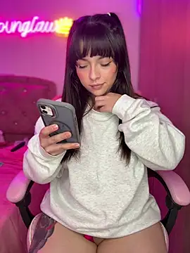 Yovng___Lau live