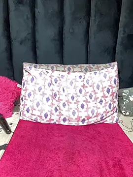 Littlebunny33 live