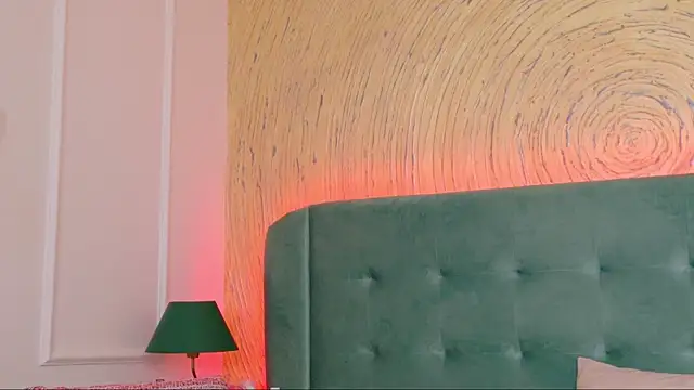 Daniela-Crudu live