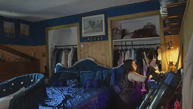 VanessaDoyle live