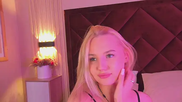 Sky_Cutie live