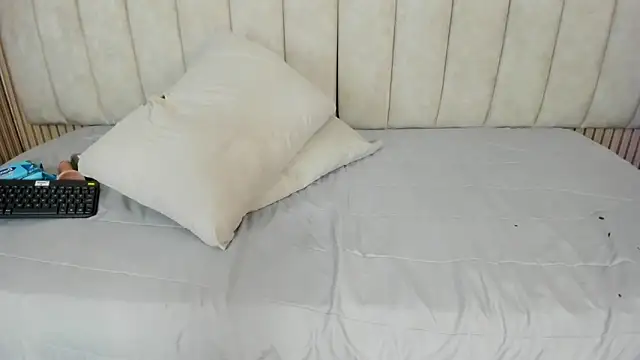 julimonroe_ live