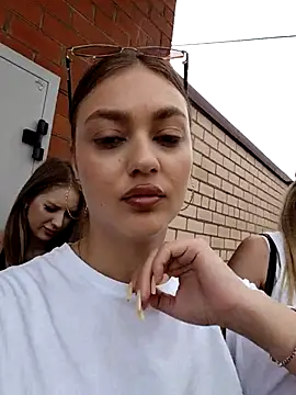 caressyourself live