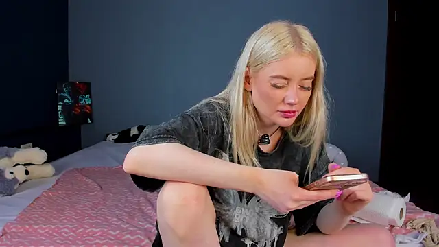 Lillie_Berry live