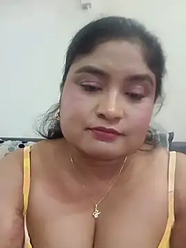 hornyriyanka live