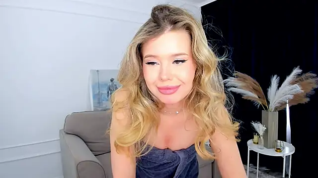 FollowLovee live