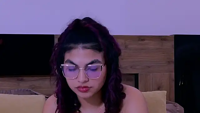 MelodyAlvarez live
