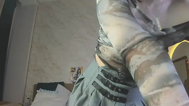 Lunar_Lily live