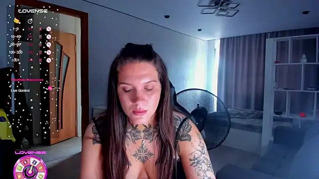 AizaRose live