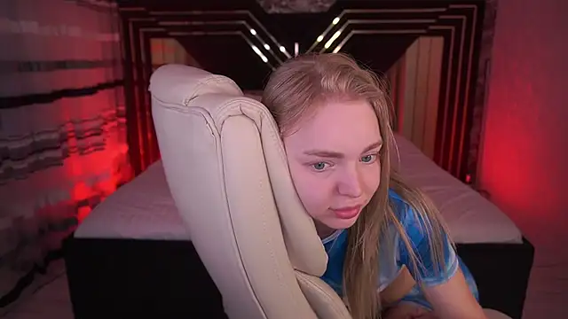 EmilySunshineS live