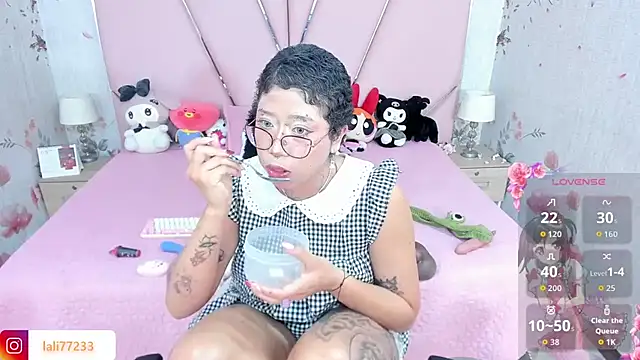 SafiroAgataaa live