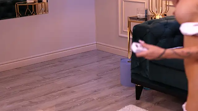 MirandaRaye live