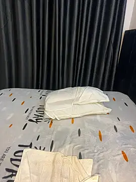 Honeylust26 live