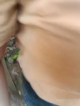 Lily_Henry live