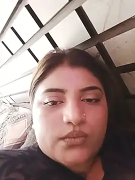 Sanaya_Gil live