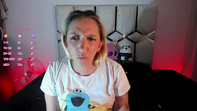 Amanda_klaire live