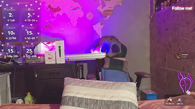 mia_devine_ live