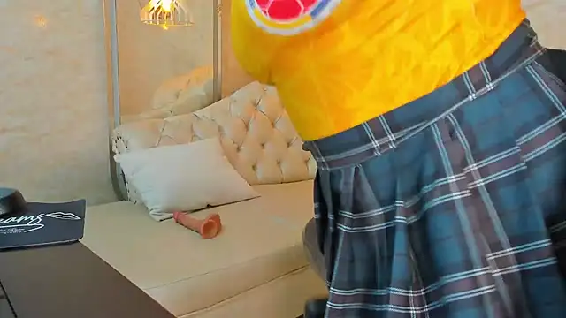 Horny_Curls live