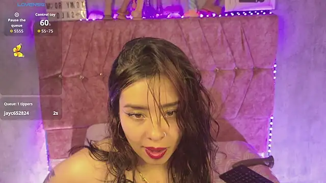 Mia_lopez_1 live