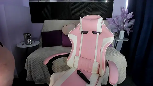 KimberlyWells live
