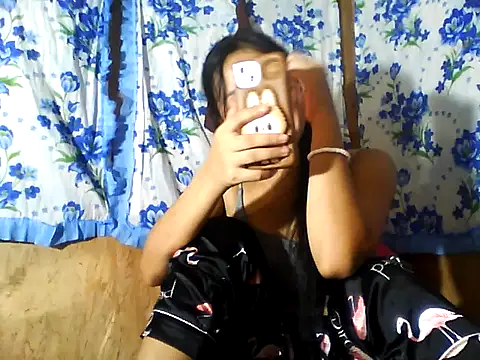 PinaySkinnyJust18 live