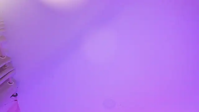 Millieskinny18 live