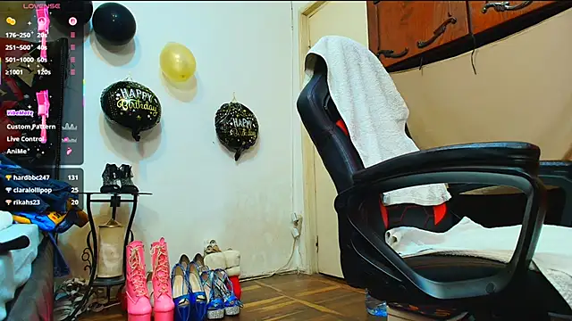WooW_HotBig_Ass live