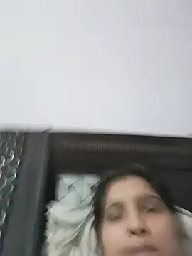 Ritika_singh71 live