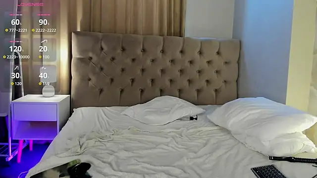 Esme_Runn live