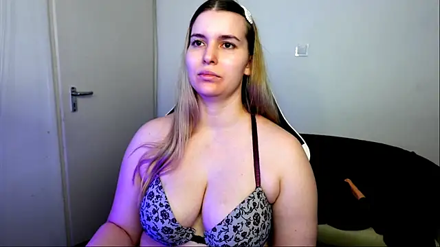 ShyHotNerd live