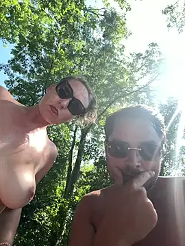 hottogetherNL live