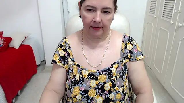 leonela_69 live