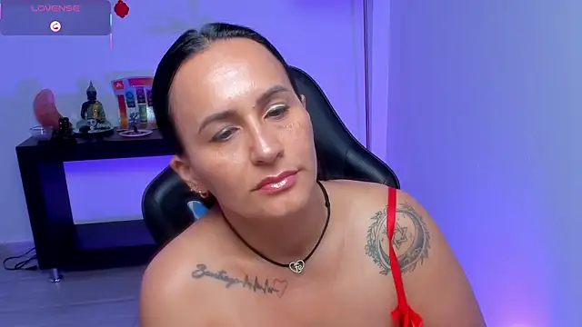 Sara_Charmy live
