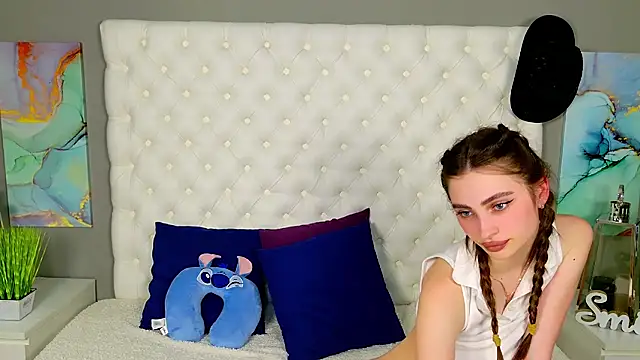 MilaLick live