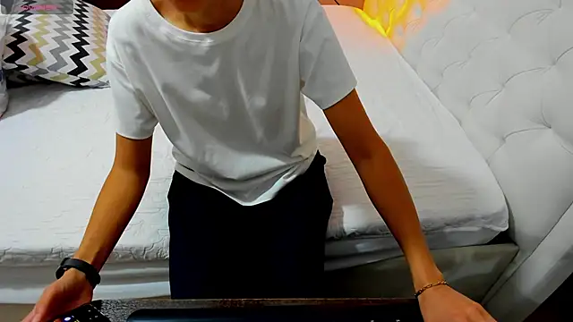 Ivy_Ross live