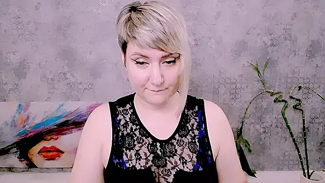 Djullia live