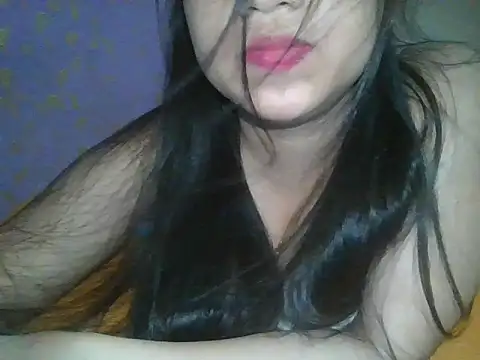 Qween_Seelu live