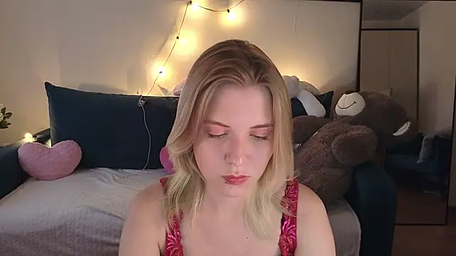 Viki_Charm live
