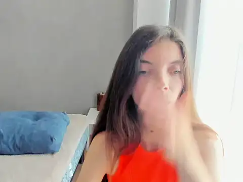 LikaAeiston1 live