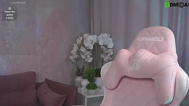 Emmy-Brooks live