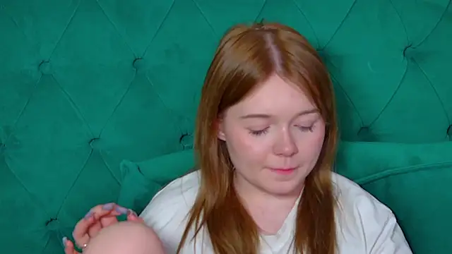 ElinaVale live