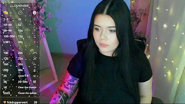 Mona_Esty live